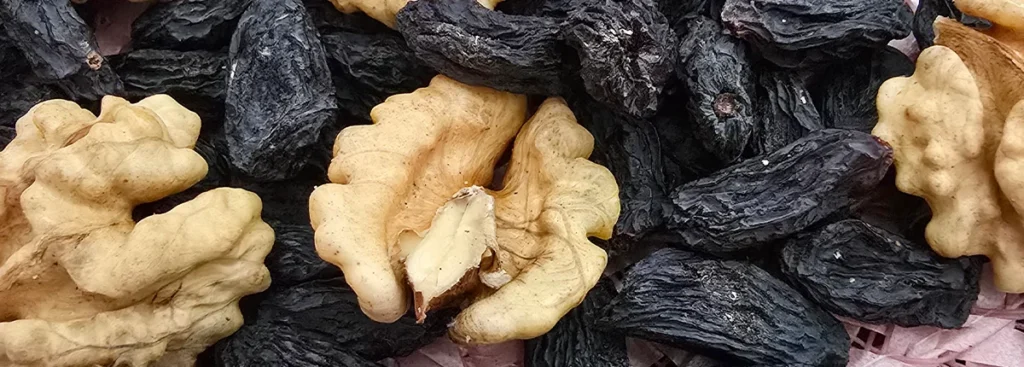 خشکبار و مغزیجات