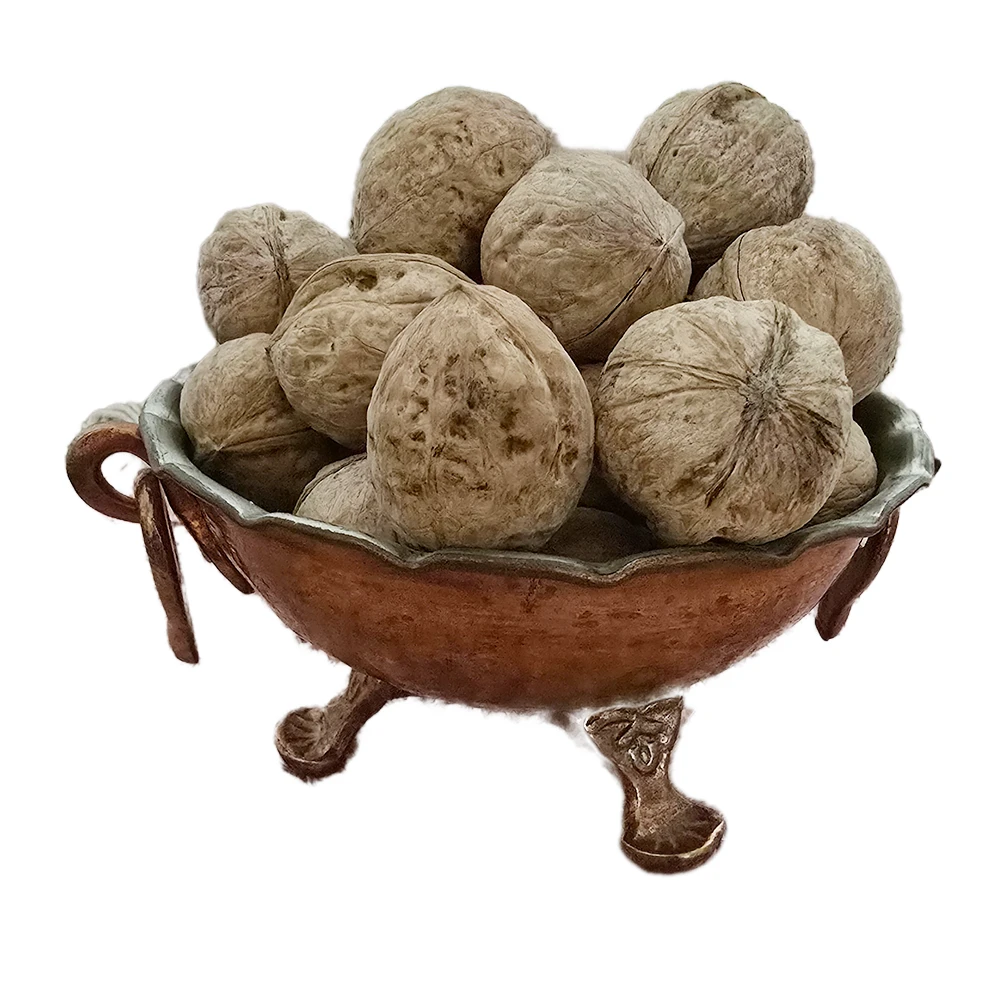 گردو با پوست